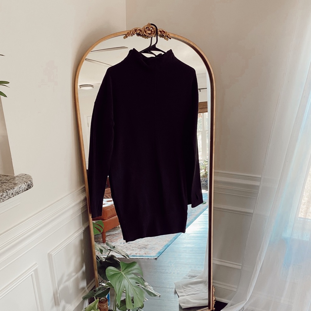 LULULEMON Dress